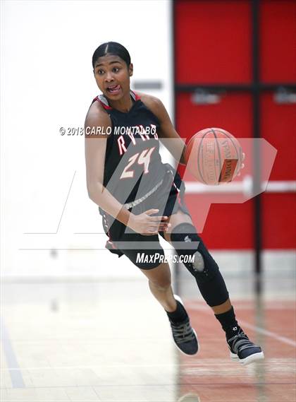 Thumbnail 3 in Glendora vs. Rancho Verde photogallery.