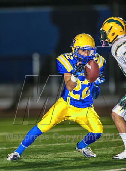 Thumbnail 2 in Valencia vs. Edison (CIF Southwest Playoff Round 2) photogallery.