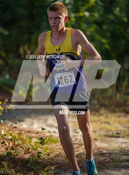 Thumbnail 2 in United 8 Conference Championship photogallery.