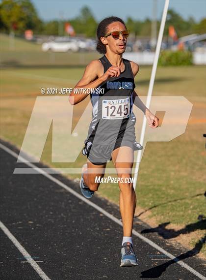 Thumbnail 3 in United 8 Conference Championship photogallery.