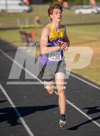 Thumbnail 3 in United 8 Conference Championship photogallery.