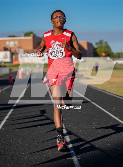 Thumbnail 3 in United 8 Conference Championship photogallery.