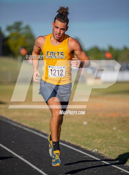 Thumbnail 2 in United 8 Conference Championship photogallery.