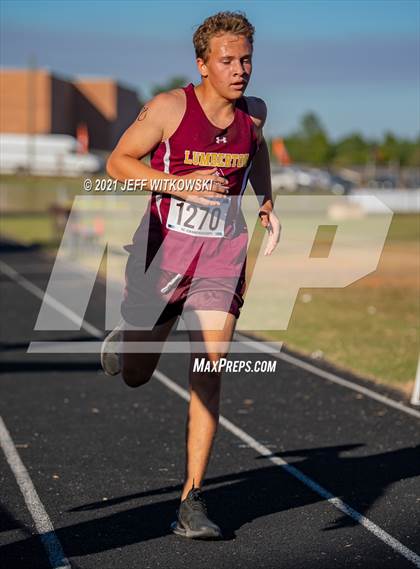 Thumbnail 1 in United 8 Conference Championship photogallery.
