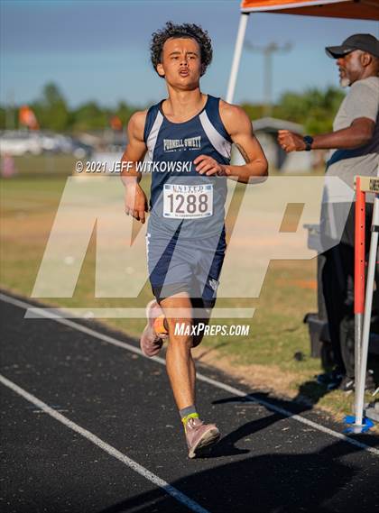 Thumbnail 3 in United 8 Conference Championship photogallery.
