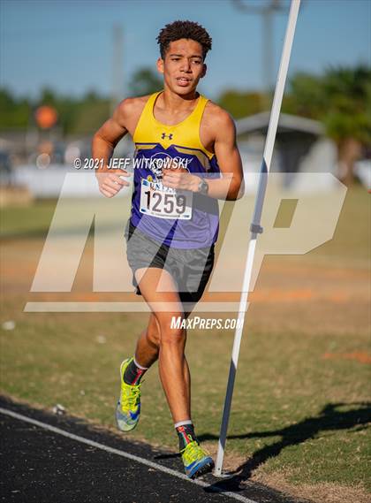 Thumbnail 3 in United 8 Conference Championship photogallery.