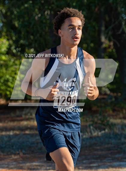 Thumbnail 2 in United 8 Conference Championship photogallery.