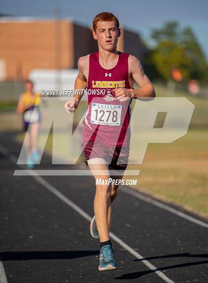 Thumbnail 3 in United 8 Conference Championship photogallery.