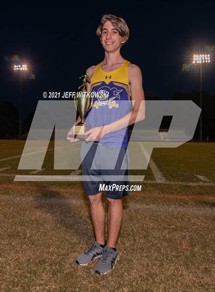 Thumbnail 3 in United 8 Conference Championship photogallery.
