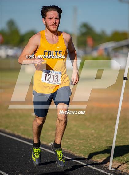 Thumbnail 2 in United 8 Conference Championship photogallery.