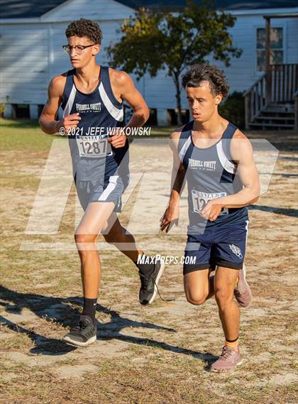 Thumbnail 1 in United 8 Conference Championship photogallery.