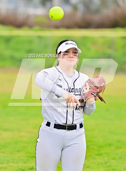 Thumbnail 2 in Granite Hills vs. San Dieguito Academy (Cougar Classic) photogallery.