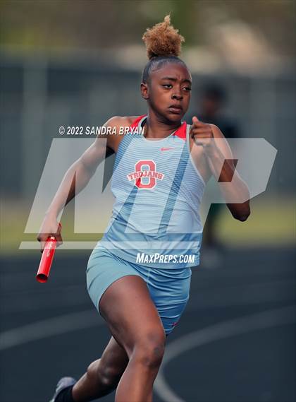 Thumbnail 1 in Porter Ridge High School Track Meet photogallery.