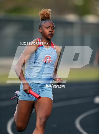 Thumbnail 2 in Porter Ridge High School Track Meet photogallery.