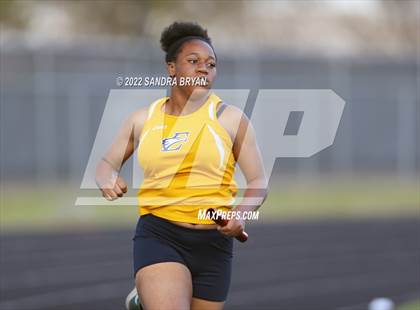 Thumbnail 2 in Porter Ridge High School Track Meet photogallery.
