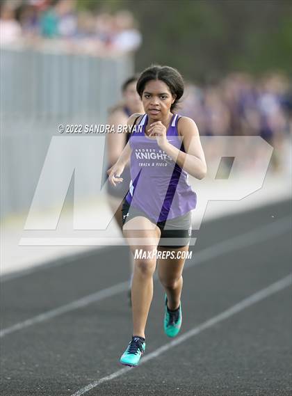Thumbnail 1 in Porter Ridge High School Track Meet photogallery.