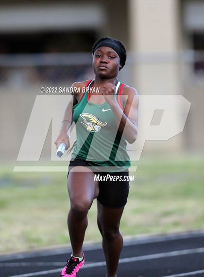 Thumbnail 2 in Porter Ridge High School Track Meet photogallery.