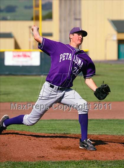 Thumbnail 2 in Petaluma @ Casa Grande photogallery.