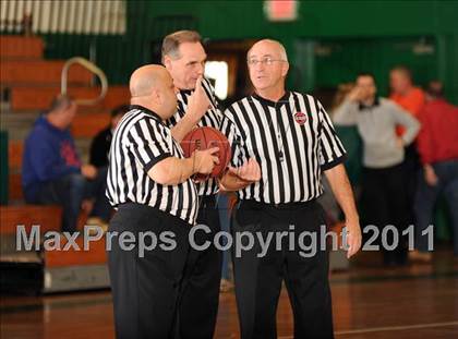 Thumbnail 2 in Croton-Harmon vs. Carmel (Putnam Challenge) photogallery.