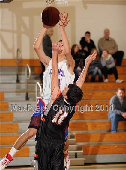 Thumbnail 3 in Croton-Harmon vs. Carmel (Putnam Challenge) photogallery.