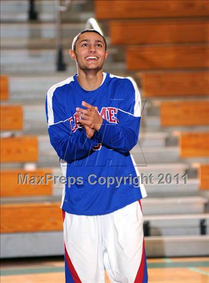 Thumbnail 1 in Croton-Harmon vs. Carmel (Putnam Challenge) photogallery.