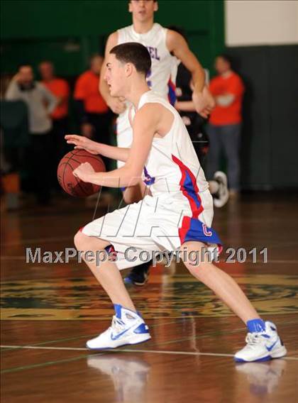 Thumbnail 3 in Croton-Harmon vs. Carmel (Putnam Challenge) photogallery.