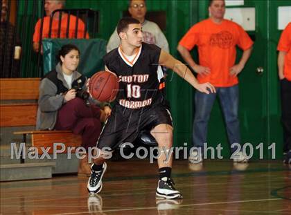 Thumbnail 3 in Croton-Harmon vs. Carmel (Putnam Challenge) photogallery.