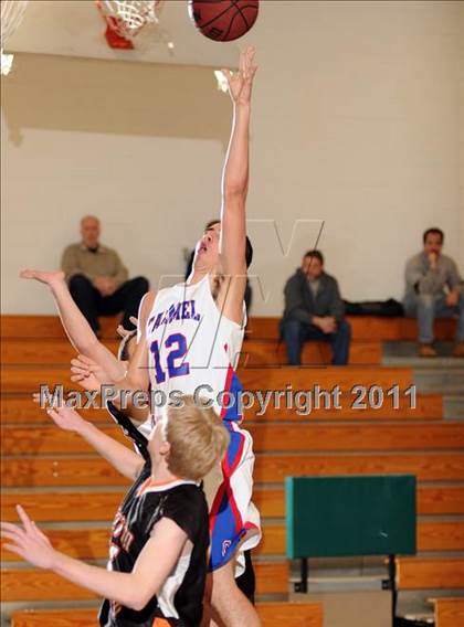 Thumbnail 2 in Croton-Harmon vs. Carmel (Putnam Challenge) photogallery.
