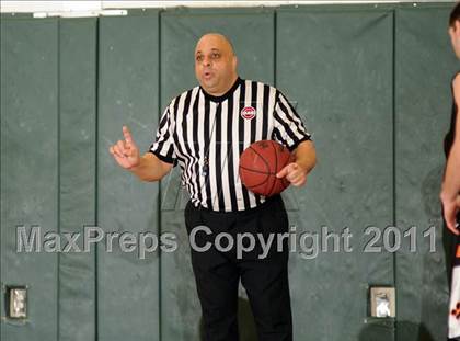 Thumbnail 2 in Croton-Harmon vs. Carmel (Putnam Challenge) photogallery.