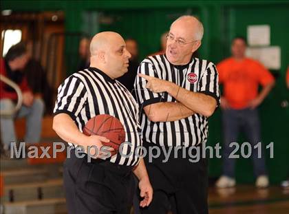 Thumbnail 3 in Croton-Harmon vs. Carmel (Putnam Challenge) photogallery.