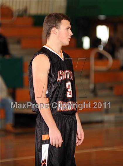 Thumbnail 3 in Croton-Harmon vs. Carmel (Putnam Challenge) photogallery.
