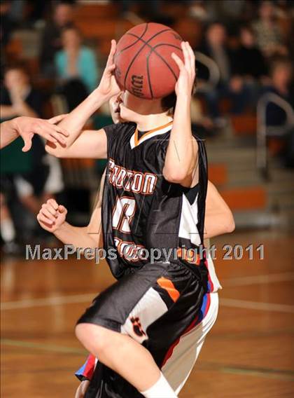 Thumbnail 1 in Croton-Harmon vs. Carmel (Putnam Challenge) photogallery.