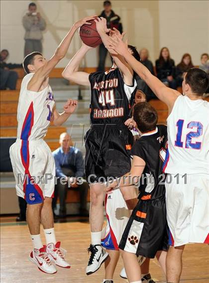 Thumbnail 3 in Croton-Harmon vs. Carmel (Putnam Challenge) photogallery.