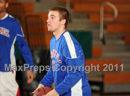Thumbnail 3 in Croton-Harmon vs. Carmel (Putnam Challenge) photogallery.
