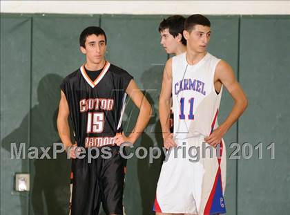 Thumbnail 3 in Croton-Harmon vs. Carmel (Putnam Challenge) photogallery.