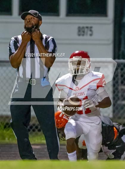 Thumbnail 2 in Seventy-First @ South View photogallery.