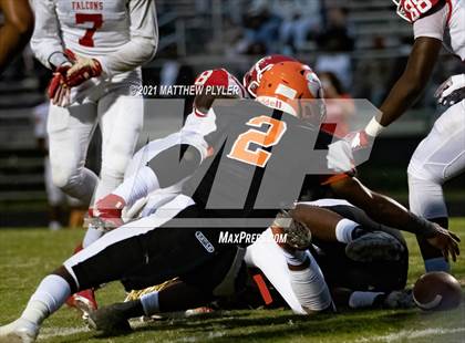Thumbnail 3 in Seventy-First @ South View photogallery.