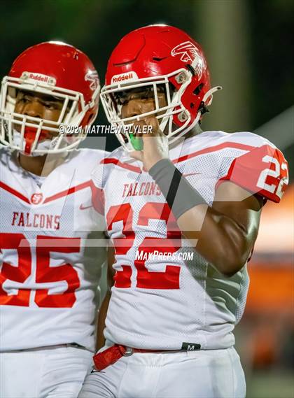 Thumbnail 3 in Seventy-First @ South View photogallery.