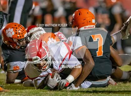 Thumbnail 3 in Seventy-First @ South View photogallery.