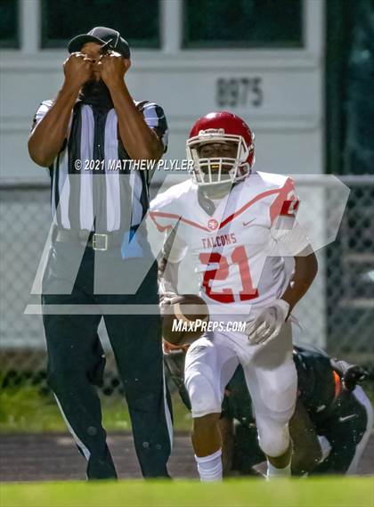 Thumbnail 3 in Seventy-First @ South View photogallery.