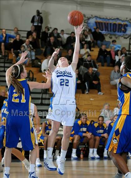 Thumbnail 3 in North vs. Santa Margarita (Larry Doyle Tournament) photogallery.