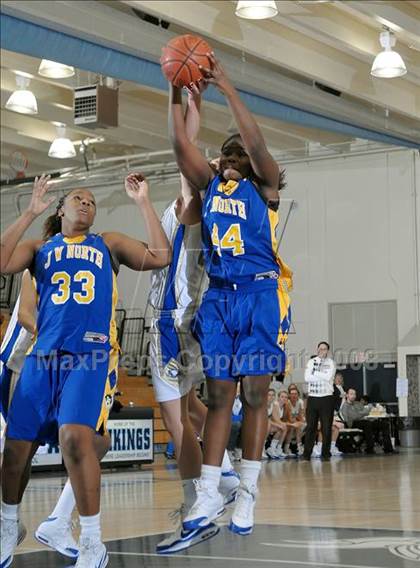 Thumbnail 2 in North vs. Santa Margarita (Larry Doyle Tournament) photogallery.