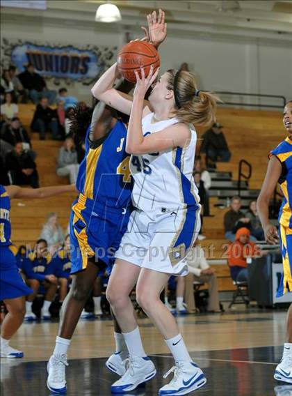 Thumbnail 2 in North vs. Santa Margarita (Larry Doyle Tournament) photogallery.