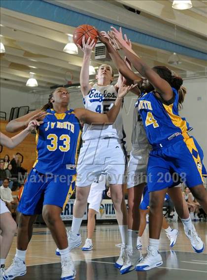 Thumbnail 3 in North vs. Santa Margarita (Larry Doyle Tournament) photogallery.
