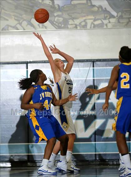 Thumbnail 3 in North vs. Santa Margarita (Larry Doyle Tournament) photogallery.