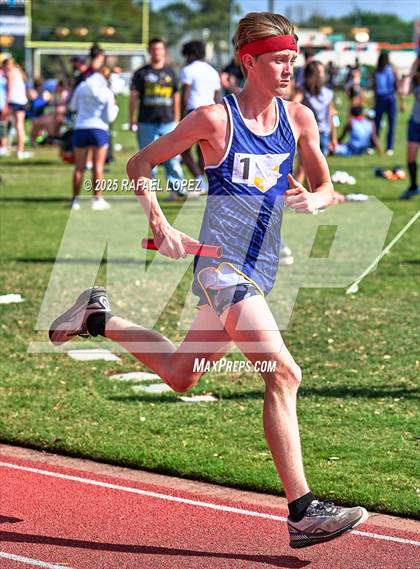 Thumbnail 2 in Northland Christian Relays (4x400M) photogallery.