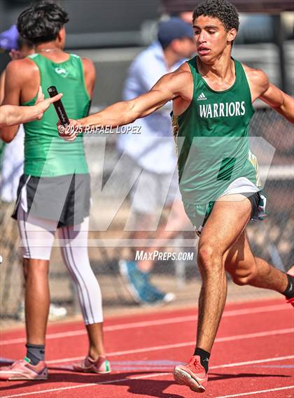 Thumbnail 1 in Northland Christian Relays (4x400M) photogallery.