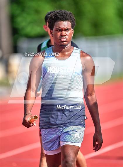 Thumbnail 1 in Northland Christian Relays (4x400M) photogallery.