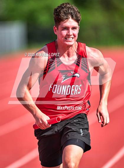 Thumbnail 3 in Northland Christian Relays (4x400M) photogallery.
