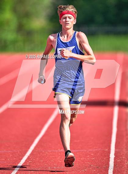 Thumbnail 1 in Northland Christian Relays (4x400M) photogallery.